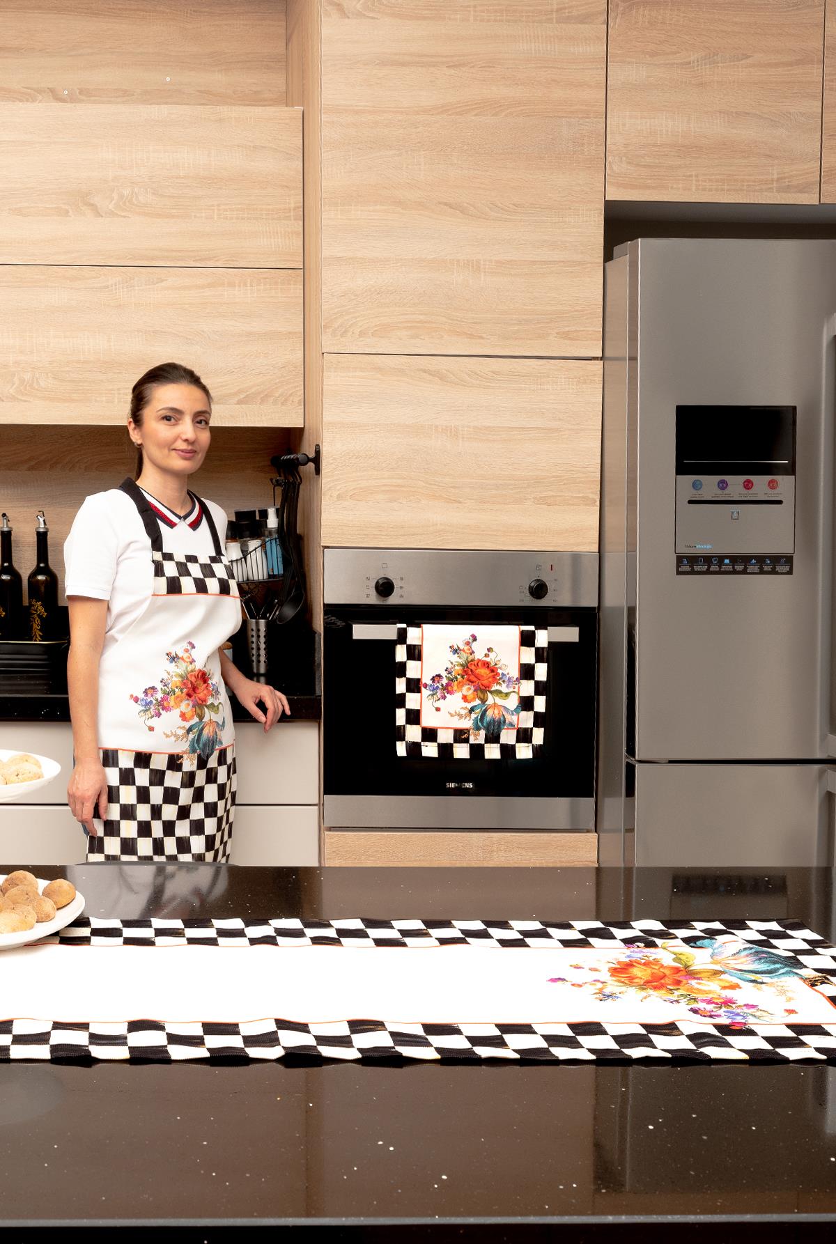 Mackenzie Dama Desenli 3'lü Mutfak Seti - Runner, Fırın Örtüsü ve Mutfak Önlüğü HEDİYELİK- LTD367