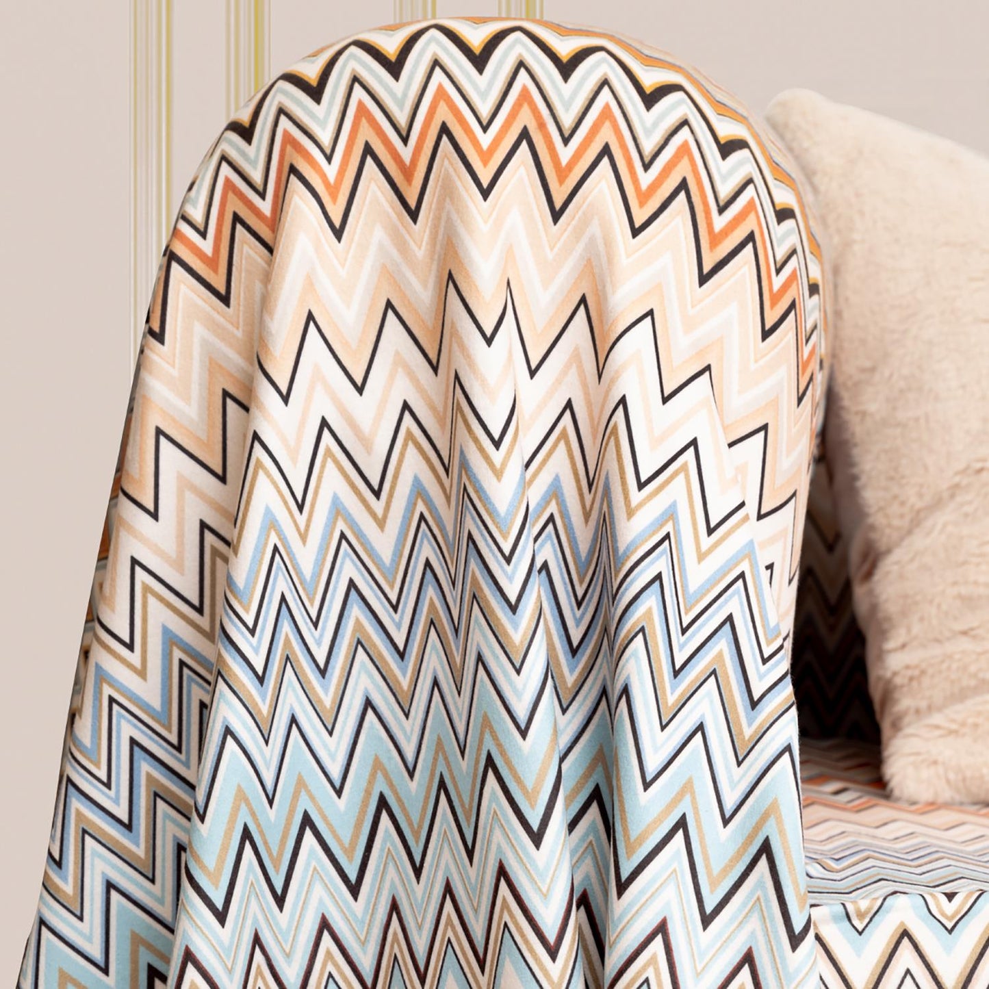 SoftMicro Missoni Zikzak Desenli 130x180 cm Koltuk Örtüsü Şal, Kanepe Örtüsü, Tv Battaniyesi Çok Renkli